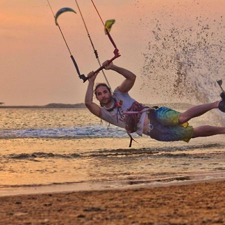 Kitesurfing Lanka Hotel Kalpitiya Bagian luar foto